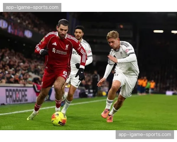富勒姆0-2利物浦，五后卫体系难阻红军边路突破